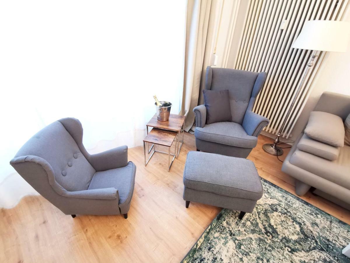 Kvh By Rockchair Apartments L Superhost Status L Boxspringbett Am Schloss Charlottenburg Welcomes You! เบอร์ลิน ภายนอก รูปภาพ