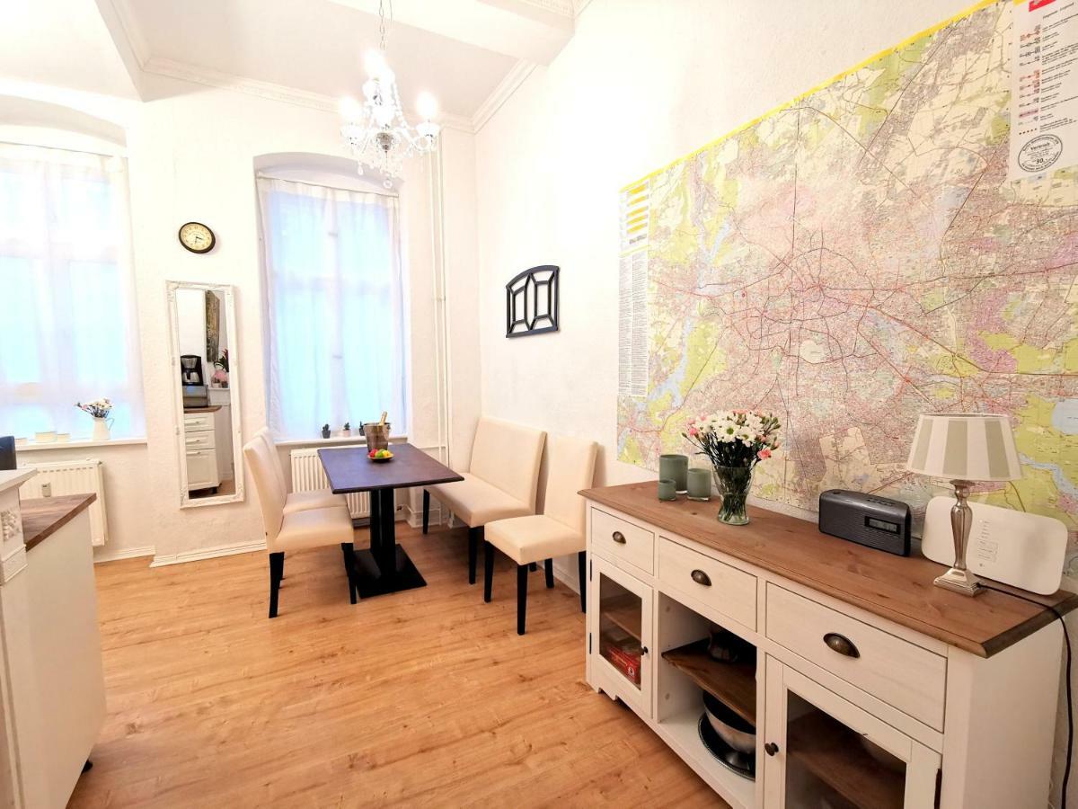 Kvh By Rockchair Apartments L Superhost Status L Boxspringbett Am Schloss Charlottenburg Welcomes You! เบอร์ลิน ภายนอก รูปภาพ